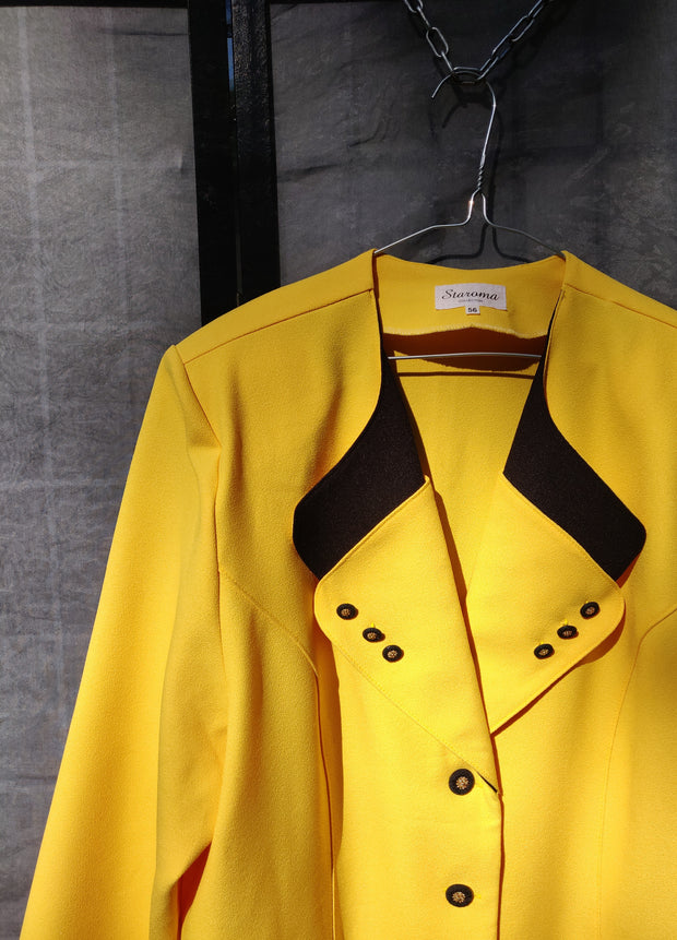 Yellow blazer