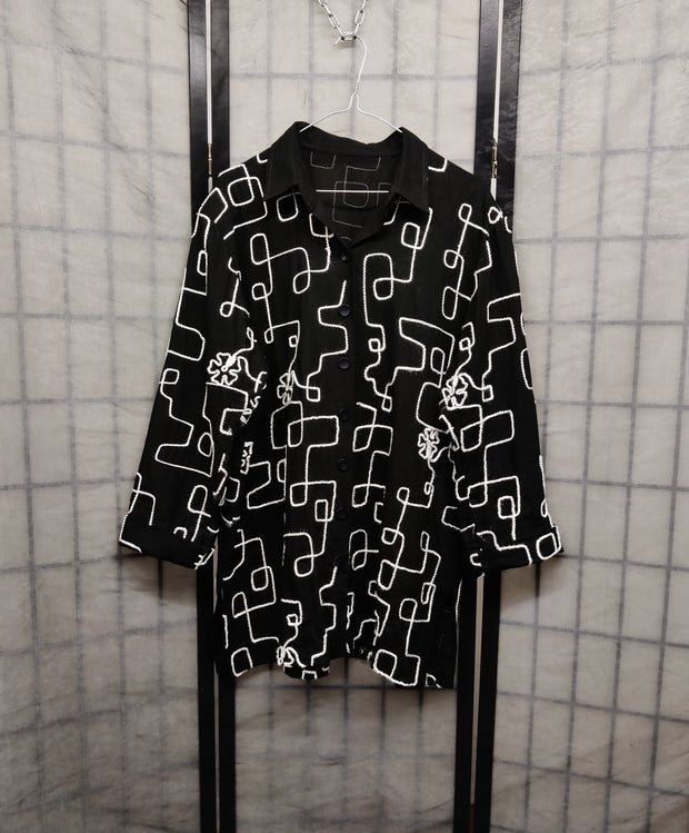 Black print shirt