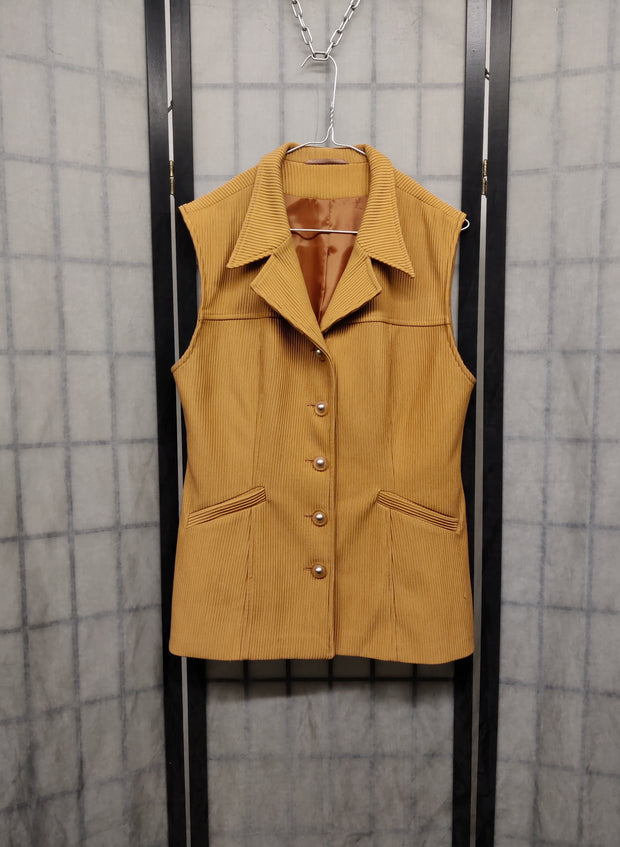 Camel sleeveless collar shirt