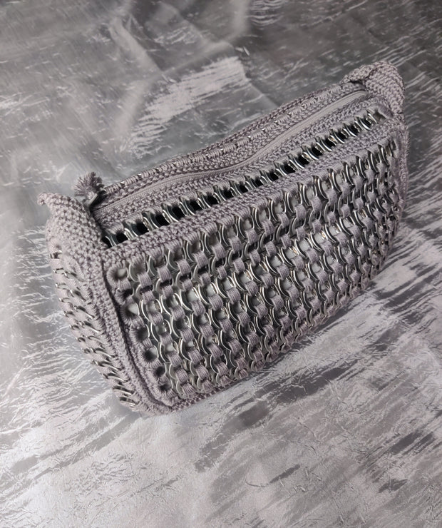 Knitted metal purse